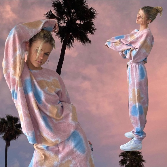 Tiedye sweatshirt and sweatpants set - Picture 1 of 4